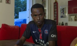 Oumar, Guinéen de 16 ans, témoigne, le 22 septembre 2016, de son accueil depuis huit mois dans une famille nantaise