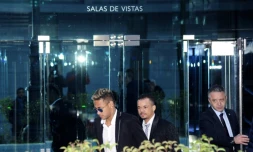 L'attaquant du Barça Neymar à sa sortie de l'Audience nationale à Madrid, le 2 février 2016