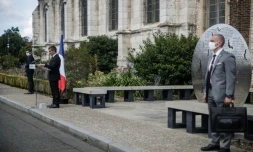 Le ministre de l'Intérieur Gérald Darmanin prononce un discours d'hommage au père Hamel, assassiné il y a quatre ans à Saint-Étienne-du-Rouvray, le 26 juillet 2020