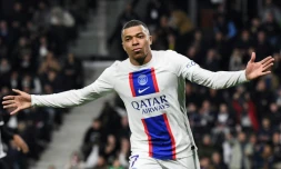 L'attaquant du PSG Kylian Mbappé aprÚs un but à Angers, le 21 avril 2023