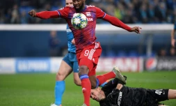 L'attaquant de Lyon Moussa Dembélé sur le terrain du Zenit en Ligue des champions, le 27 novembre 2019 à Saint-Pétersbourg 