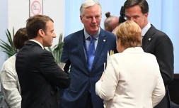 Le président Emmanuel Macron, le négociateur du Brexit Michel Barnier, la chancelière allemande Angela Merkel et le Premier ministre néerlandais Mark Rutte à Bruxelles le 20 octobre 2017