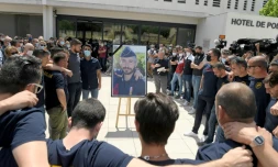 Hommage le 9 mai 2021 à Avignon à Eric Masson rendu par les collÚgues du policier tué