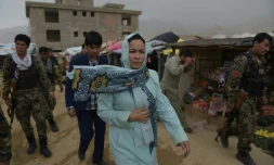 Masooma Muradi, gouverneure de Daikundi, à Nili, capitale de cette province isolée de l'Afghanistan, le 11 mai 2016