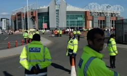 Le stade d'Old Trafford évacué aprÚs la découverte d'un colis suspect, le 15 mai 2016