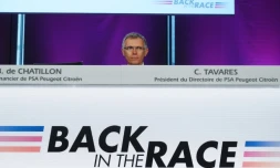 Le patron de PSA, Carlos Tavares, lors de la présentation des résultats financiers du groupe automobile, le 24 février 2016 à Paris