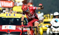 Le Russe Ilnur Zakarin remporte la 17e étape du Tour de France à Finhaut-Emosson en Suisse le 20 juillet 2016