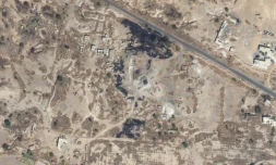Photo satellite d'un site prÚs de l'aéroport international de Sanaa au Yémen, le 12 janvier 2024, aprÚs les frappes américano-britanniques