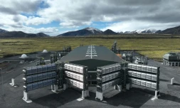 L'usine de la start-up suisse Climeworks Ă Hellisheidi, le 8 mai 2024 en Islande