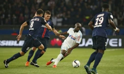 Le milieu de Marseille Lassana Diarra (c) lors du "clasico" contre le PSG en L1, le 4 octobre 2015 au Parc des Princes
