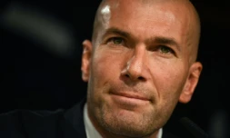 Zinédine Zidane, le nouvel entraîneur du Real Madrid, en conférence de presse le 5 janvier 2016 au stade Santiago Bernabeu à Madrid