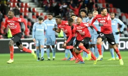 L'explosion de joie des Guingampais, vainqueurs de Monaco à l'issue des tirs au but en demi-finale de la Coupe de la Ligue, le 29 janvier 2019 au Roudourou