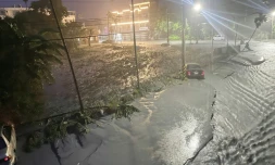 Inondation à Hualien, à Taïwan, après la rupture d'une digue naturelle pendant le passage du typhon Ragasa, le 23 septembre 2025