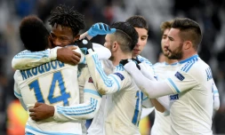 Les joueurs de Marseille célÚbrent un but de Michy Batshuayi (2g) en Europa League contre Groningen, le 26 novembre 2015 au Stade Vélodrome