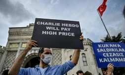 Manifestation le 13 septembre 2020 à Istambul contre la republication par Charlie Hebdo des caricatures de Mahomet qui en avaient fait une cible des jihadistes