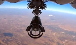 Un avion russe lache une bombe sur la Syrie, capture d'écran d'une vidéo réalisée le 5 octobre 2015