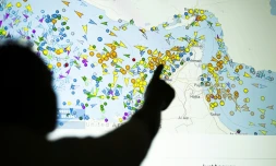 Les Etats-Unis ont de nouveau frappé l'Iran pour tenter de réduire le contrÎle exercé par Téhéran sur le stratégique détroit d'Ormuz, tandis que les Gardiens de la Révolution iraniens ont affirmé avoir riposté en attaquant des bases américaines au Koweït et à Bahreïn