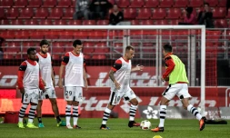 Les joueurs du Stade Rennais à l'échauffement avant d'affronter Dijon sur sa pelouse, le 24 septembre 2016