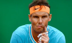 LEspagnol Rafael Nadal lors de la demi-finale du Masters 1000 de Monte-Carlo face Ă l'Italien Fabio Fognini, le 20 avril 2019