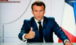 Emmanuel Macron depuis l'Elysée lors d'une interview télévisée de TF1, à Paris le 21 juillet 2020