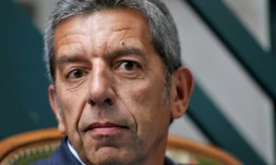 Michel Cymes -ici le 28 août 2016 Chanceaux-près-Lochesest- est l'animateur favori des Français, selon le sondage d'un magazine TV