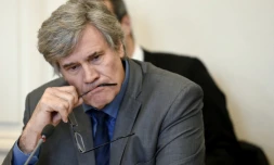 Stéphane Le Foll, ministre de l'agriculture en conférence de presse le 22 février 2016 à la préfecture de Rennes, en France