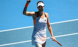 Alizé Cornet après sa victoire sur l'Espagnole Garbine Muguruza à l'Open d'Australie le 20 janvier 2022 à Melbourne