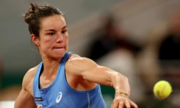 La Française Lois Boisson en quarts de finale de Roland-Garros contre la Russe Mirra Andreeva le 4 juin 2025 à Paris