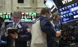 L'indice vedette de Wall Street perdait plus de 3% lundi, le marché étant touché de plein fouet par la chute de quelques grandes valeurs du secteur technologique comme Amazon ou Intel