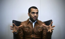 Le défenseur du Paris SG Dani Alves lors d'un entretien avec l'AFP au Camp des Loges le 4 mars 2019