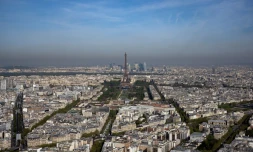 Vue sur paris depuis la tour Montparnasse, en avril 2019