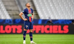 Kylian Mbappé à la fin de la finale de la Coupe de France remportée avec le Paris Saint-Germain contre Monaco le 19 mai 2021 au Stade de France