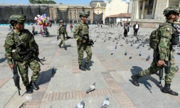 Des militaires patrouillent dans le centre de Bogota le 23 novembre 2019