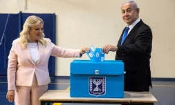 Le Premier ministre israélien Benjamin Netanyahu et son épouse Sara votent le 17 septembre 2019 à Jérusalem pour les élections législatives