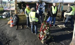 Rassemblement de "gilets jaunes" à Somain (nord), le 11 décembre 2018