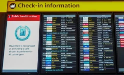 La France rouvre ses portes dÚs mercredi à certains retours du Royaume-Uni : les Français, les étrangers qui résident en Europe, ceux dont les "déplacements sont indispensables"