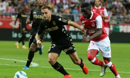 l'AS Monaco de Ruben Aguilar (g) a arraché un match nul sur le terrain de Reims, le 21 septembre 2019