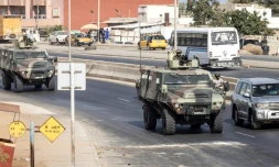 Des membres des forces armées sénégalaises patrouillent dans les rues de Dakar après des affrontements entre manifestants et forces de l'ordre, le 2 juin 2023