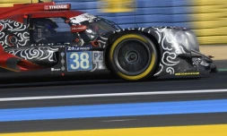 L'Oreca-Gibson N.38, pilotée par le Français Thomas Laurent, au 24 heures du Mans, le 18 juin 2017 
