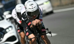 Tadej Pogacar participe à une séance d'entraînement deux jours avant le début du Tour de France, le 2 juillet 2026 à Barcelone en Espagne