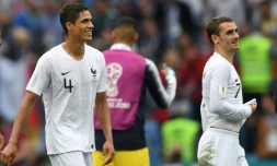Raphaël Varane(g) et Antoine Griezmann buteurs lors de la qualification de la France en demi finale du Mondial après la victoire 2-0 face à l'Uruguay le 6 juillet 2018