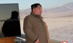 Kim Jong Un lors du lancement d'essai d'un missile balistique intercontinental (ICBM) Hwasongpho-18 en Corée du Nord. Photo non datée publiée par l'agence de presse officielle coréenne (KCNA) le 19 décembre 2023