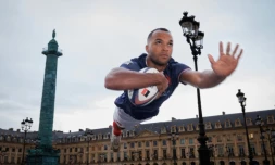 Le rugbymen français Varian Pasquet place VendÎme à Paris, le 25 mai 2024 à Paris