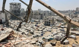 Photo prise le 18 août 2025 montrant des tentes abritant des Palestiniens déplacés dans la ville de Gaza