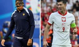 L'attaquant français Kylian Mbappe (à gauche) et le capitaine de la Pologne Robert Lewandowski devraient s'afronter pour la troisième journée du groupe D de l'Euro-2024 le 25 juin 2024 à Dortmund