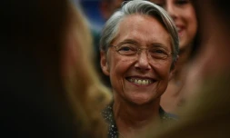 La PremiÚre ministre Elisabeth Borne rencontre des sympathisants de Renaissance lors du campus européen du parti, le 7 octobre 2023 à Bordeaux