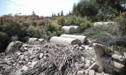 Un cimetiÚre traditionnel ouïghour détruit par les autorités à Shayar, dans la région du Xinjiang, dans le nord-ouest de la Chine, le 12 septembre 2019.