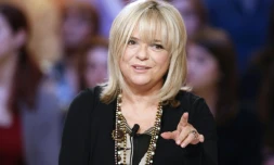 France Gall sur la scène du  grand journal de Canal+ à Paris, le 30 octobre 2012