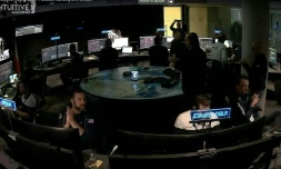 La salle de contrÎle de l'entreprise Intuitive Machines au moment de l'alunissage de sa sonde sur la Lune, le 22 février 2024 à Houston, au Texas