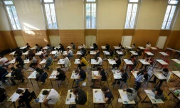 Des candidats au baccalauréat passent l'épreuve de philo, le 18 juin 2018, dans un lycée à Strasbourg